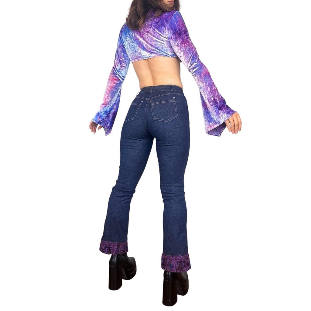 90s Bebe Embroidered Hem Flare Jeans (XS)