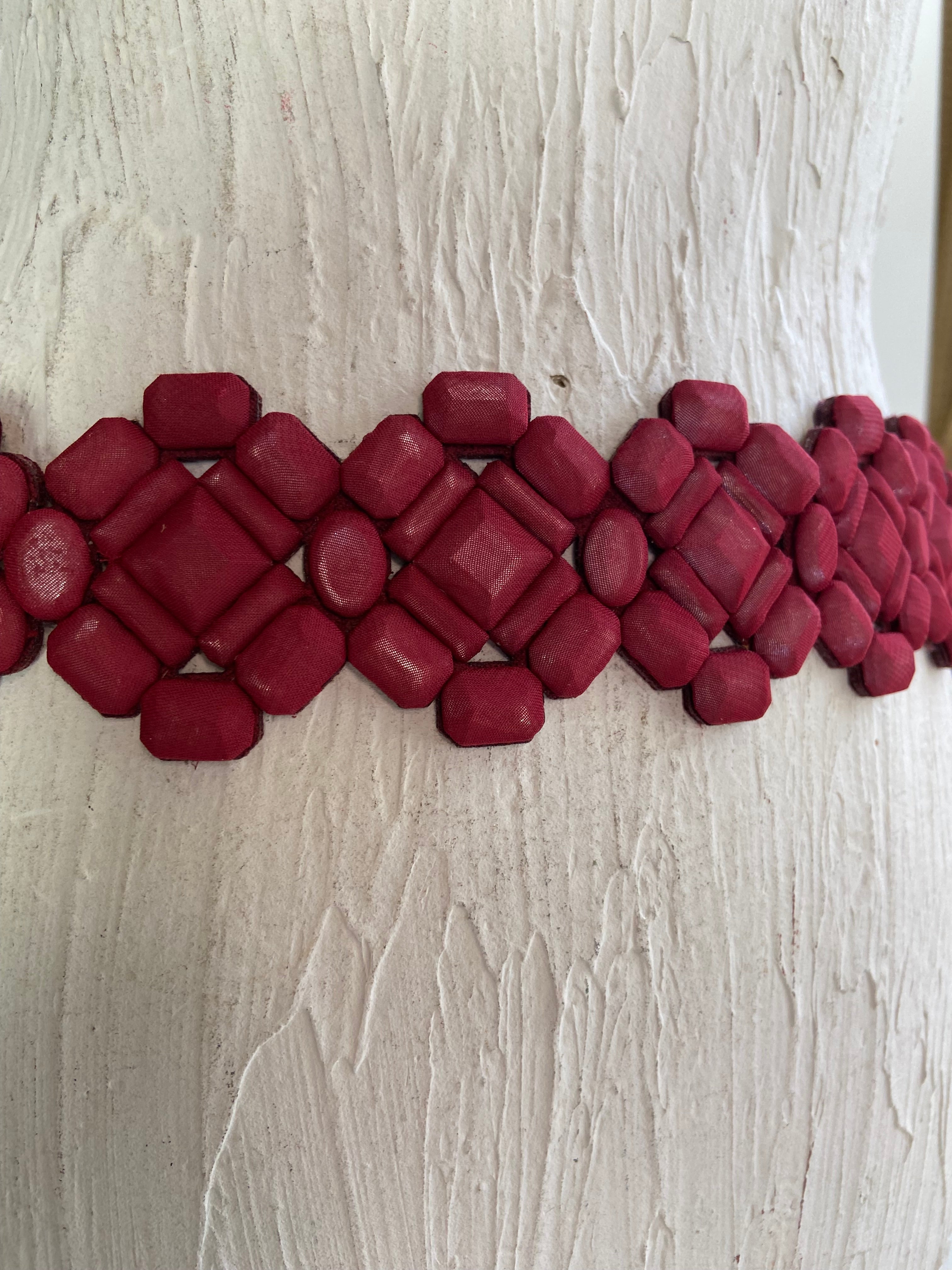 Elastic red belt
