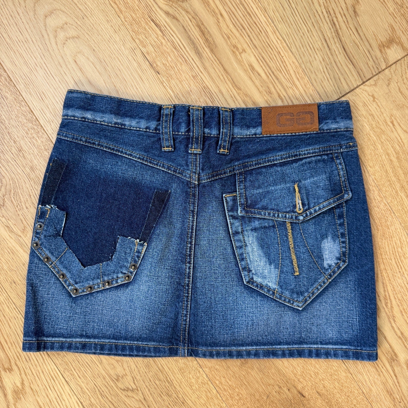 Vintage Patch-Pocket Denim Mini Skirt (XS)