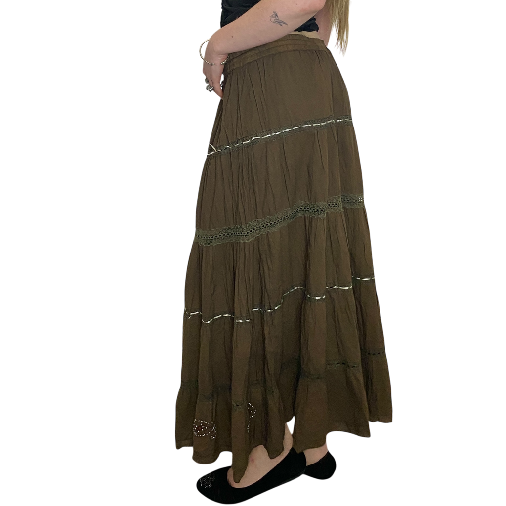 Vintage Tiered Prairie Maxi Skirt (S/M-L)