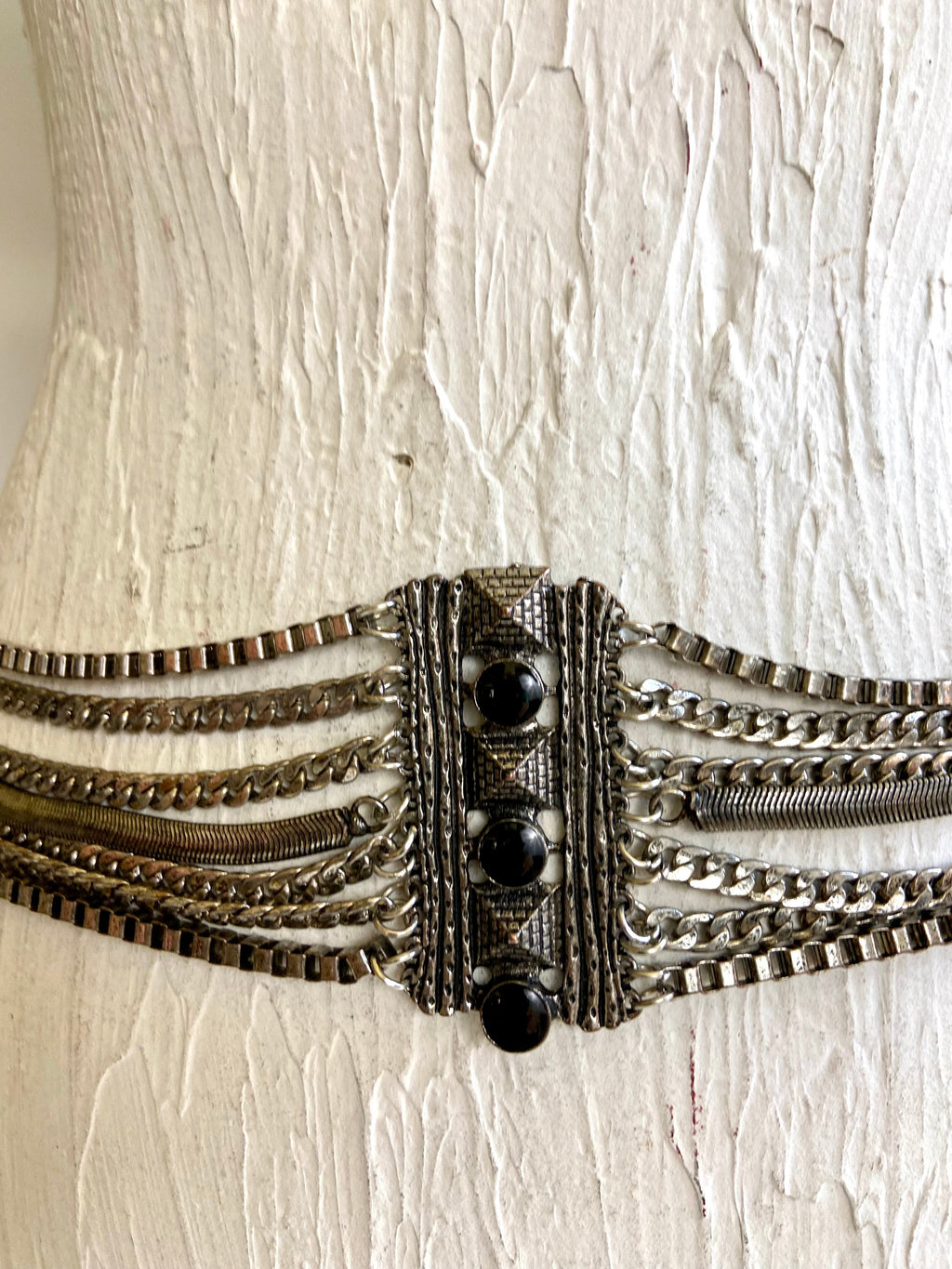 Layers chains belt