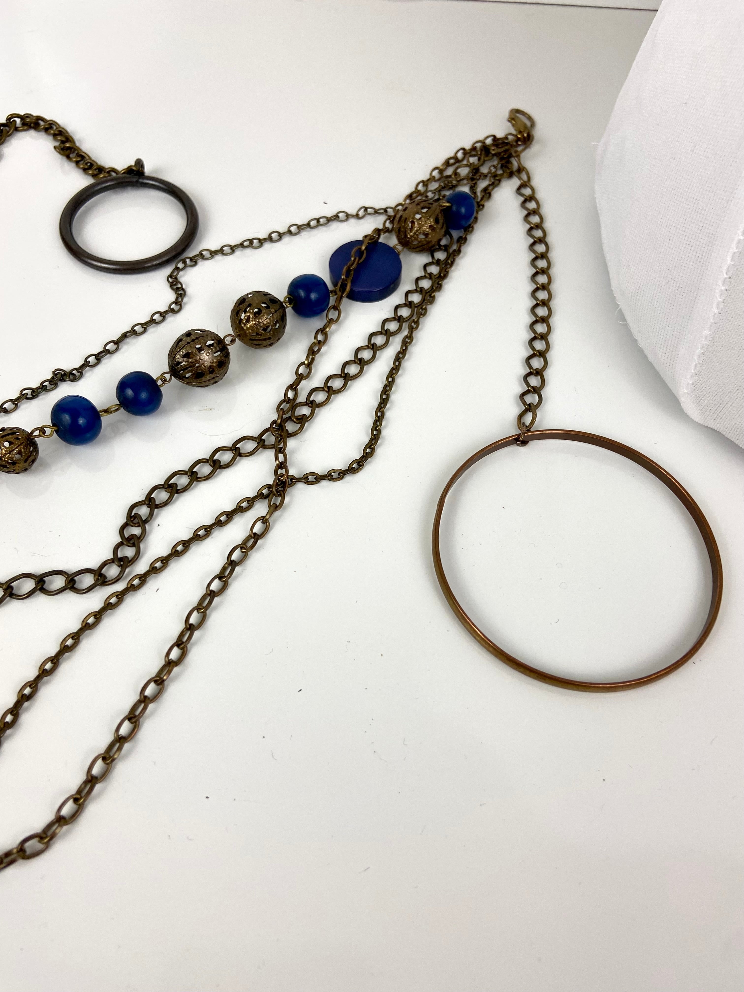 Layers and beads belt