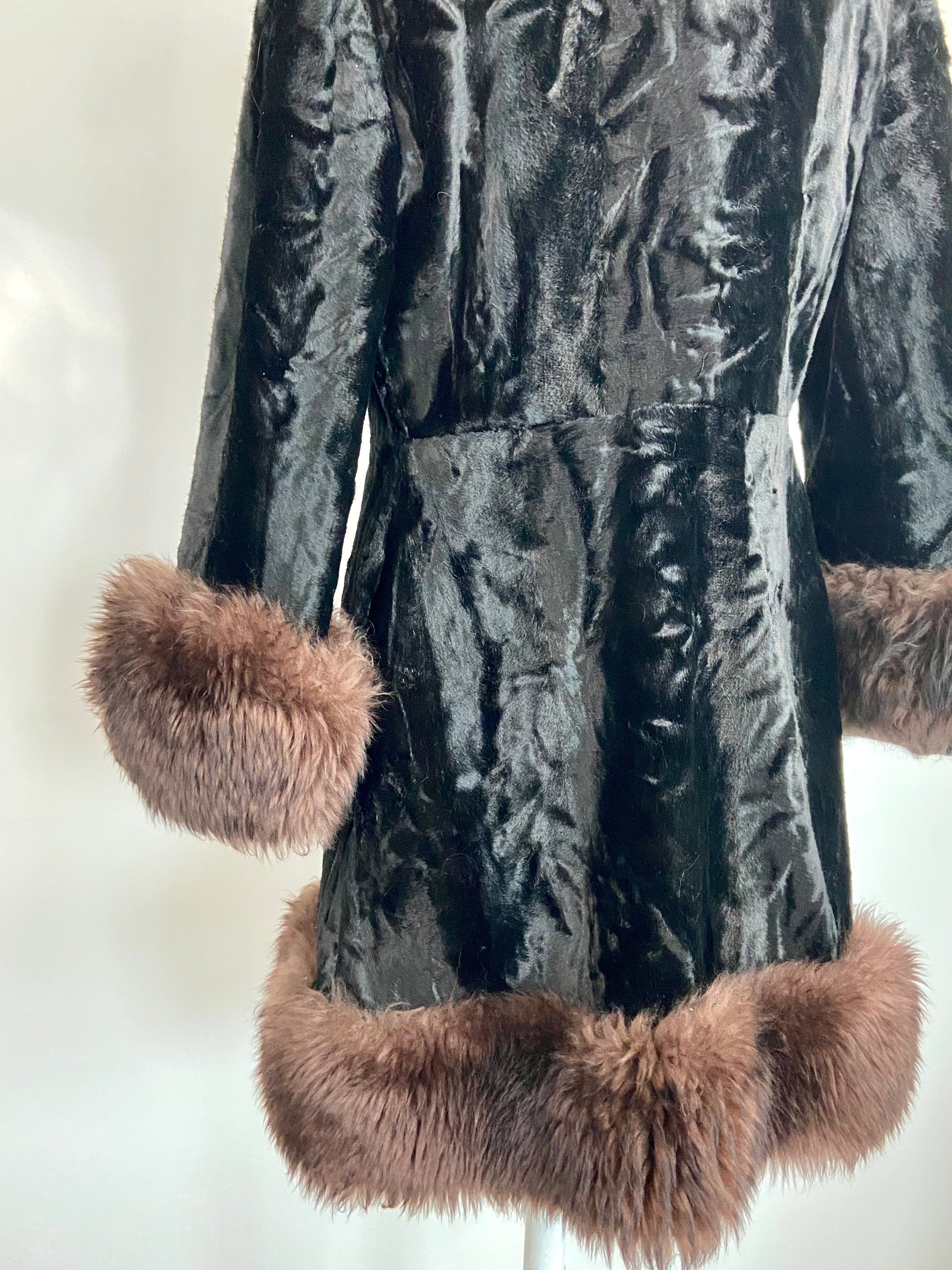 Vintage Black furry Coat (L)