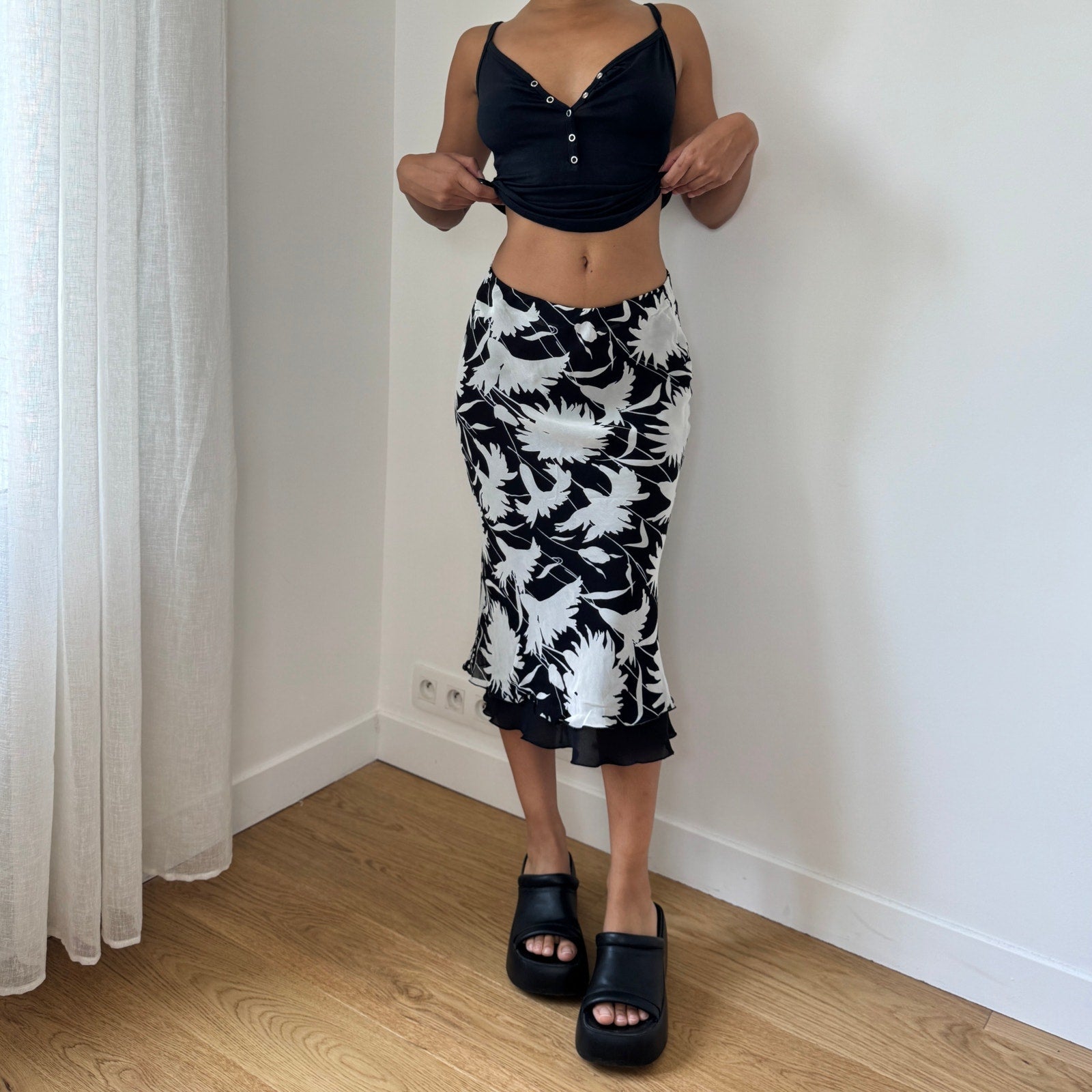 Vintage Italian Mesh Midi Skirt (XS/S)