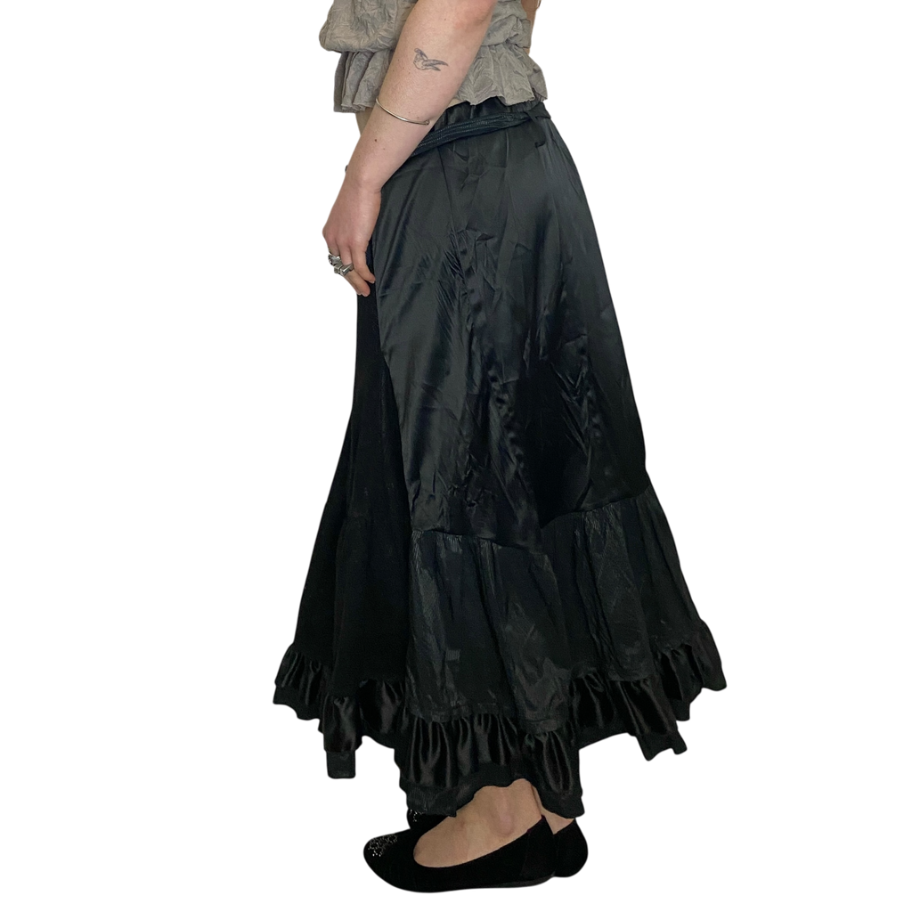 Vintage Gothic Milkmaid Maxi Skirt (M)