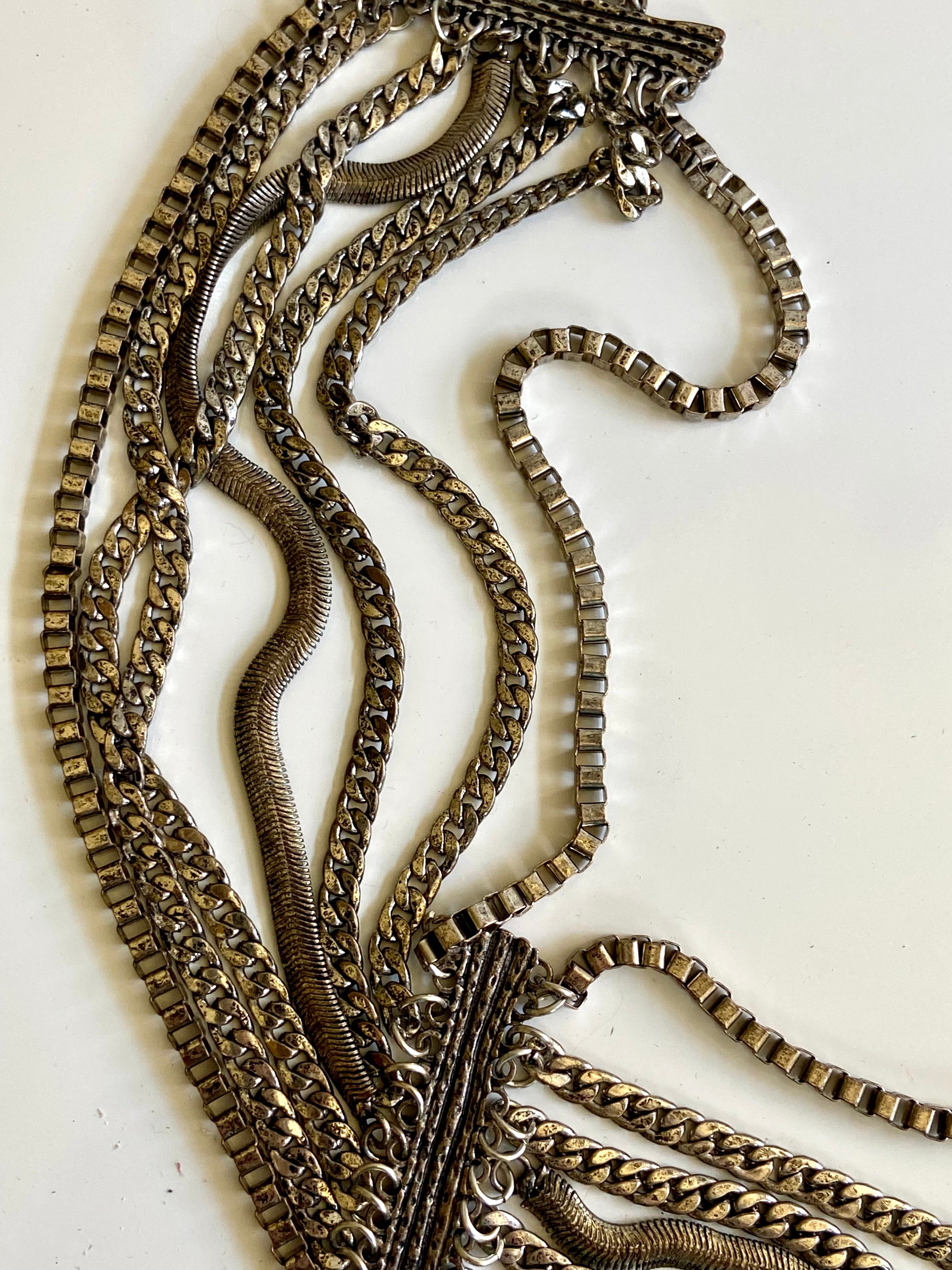 Layers chains belt