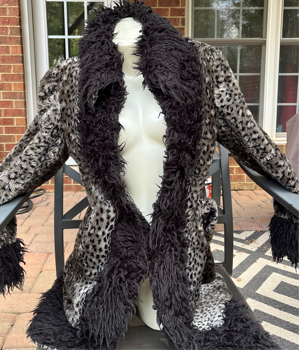 Siberia Fran Fine Clasp Jacket (M/L)