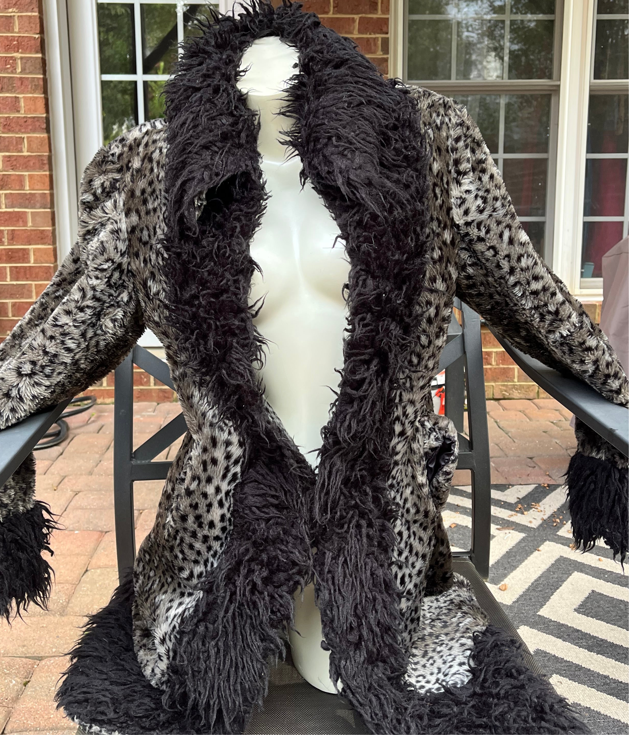 Siberia Fran Fine Clasp Jacket (M/L)