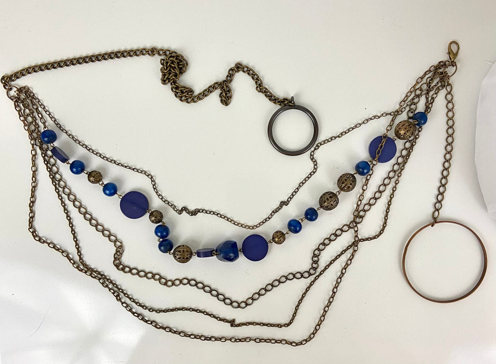 Layers and beads belt