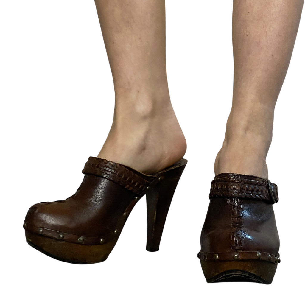 Vintage Leather Buckle Clogs (UK5 EU 38 US 7)