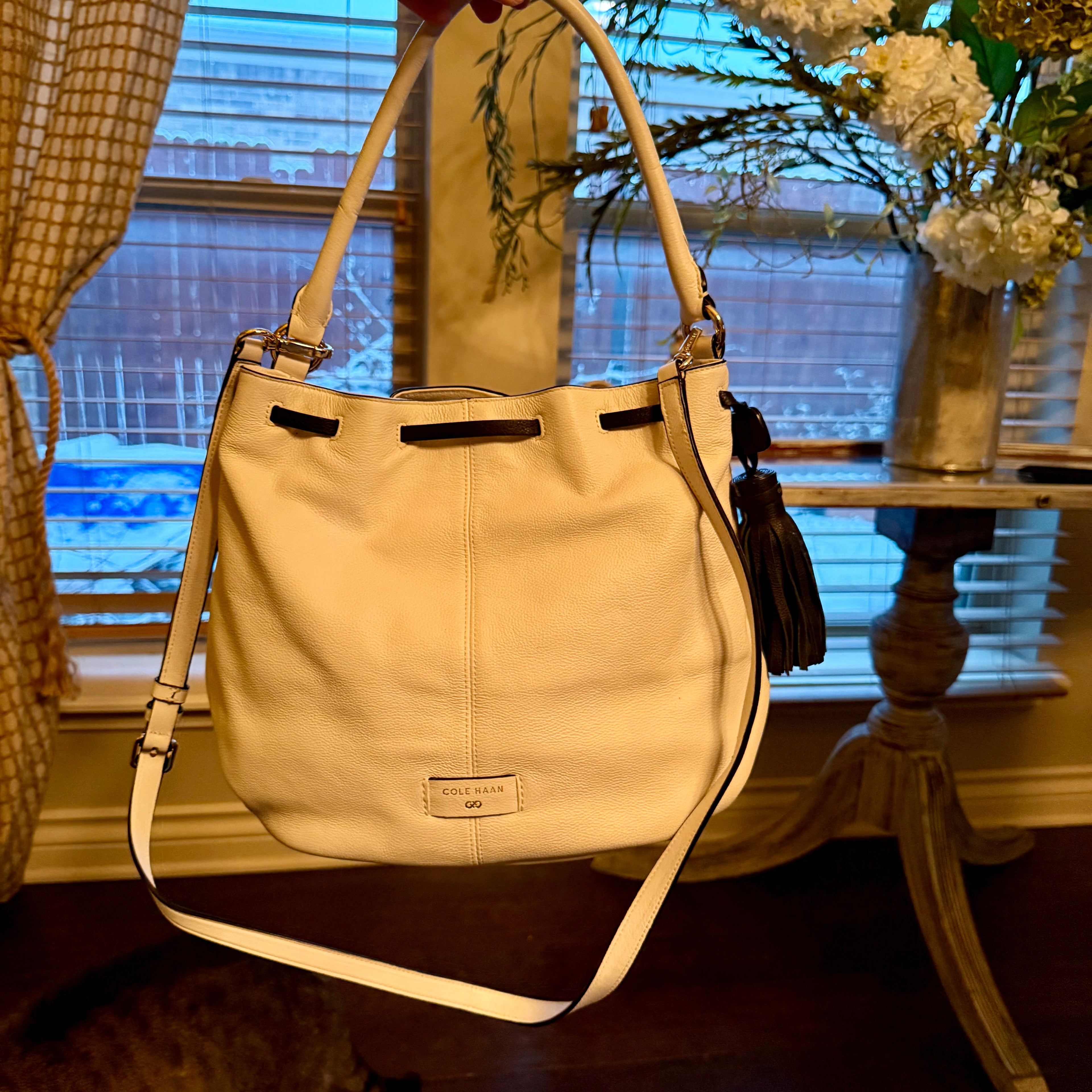 Anisa Convertible BucketCrossbody  | Cole HAAN