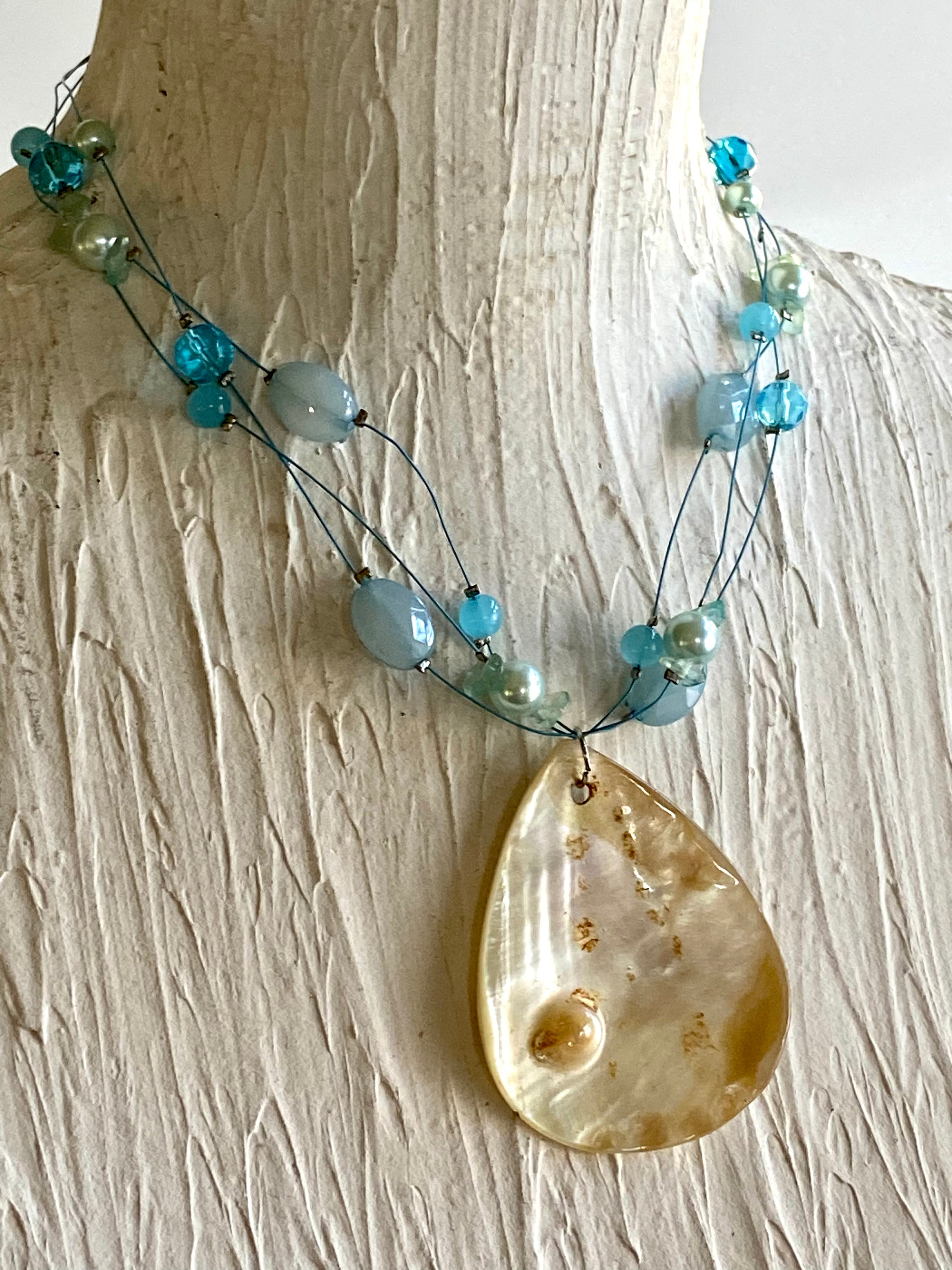 Shell & beads choker