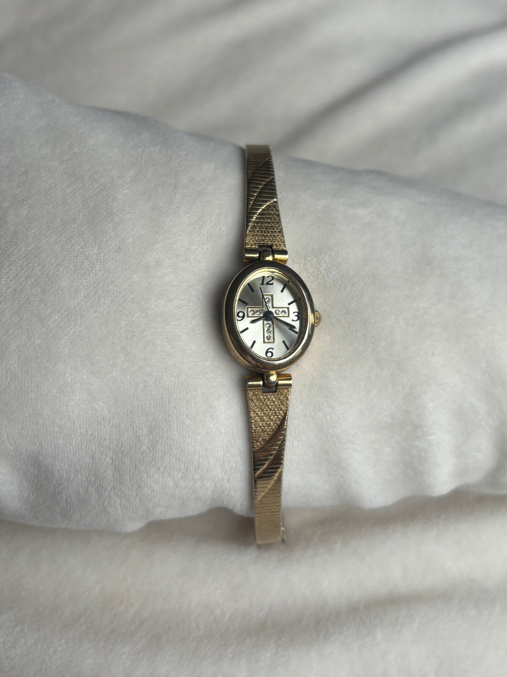 Y2K gold cross watch