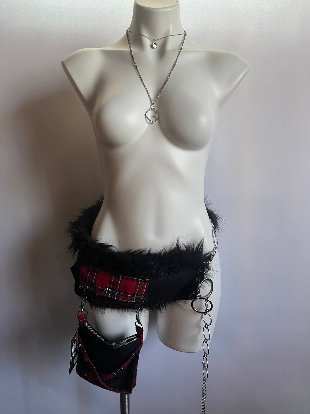 I'm the Hot Topic Custom Belt (M/L)