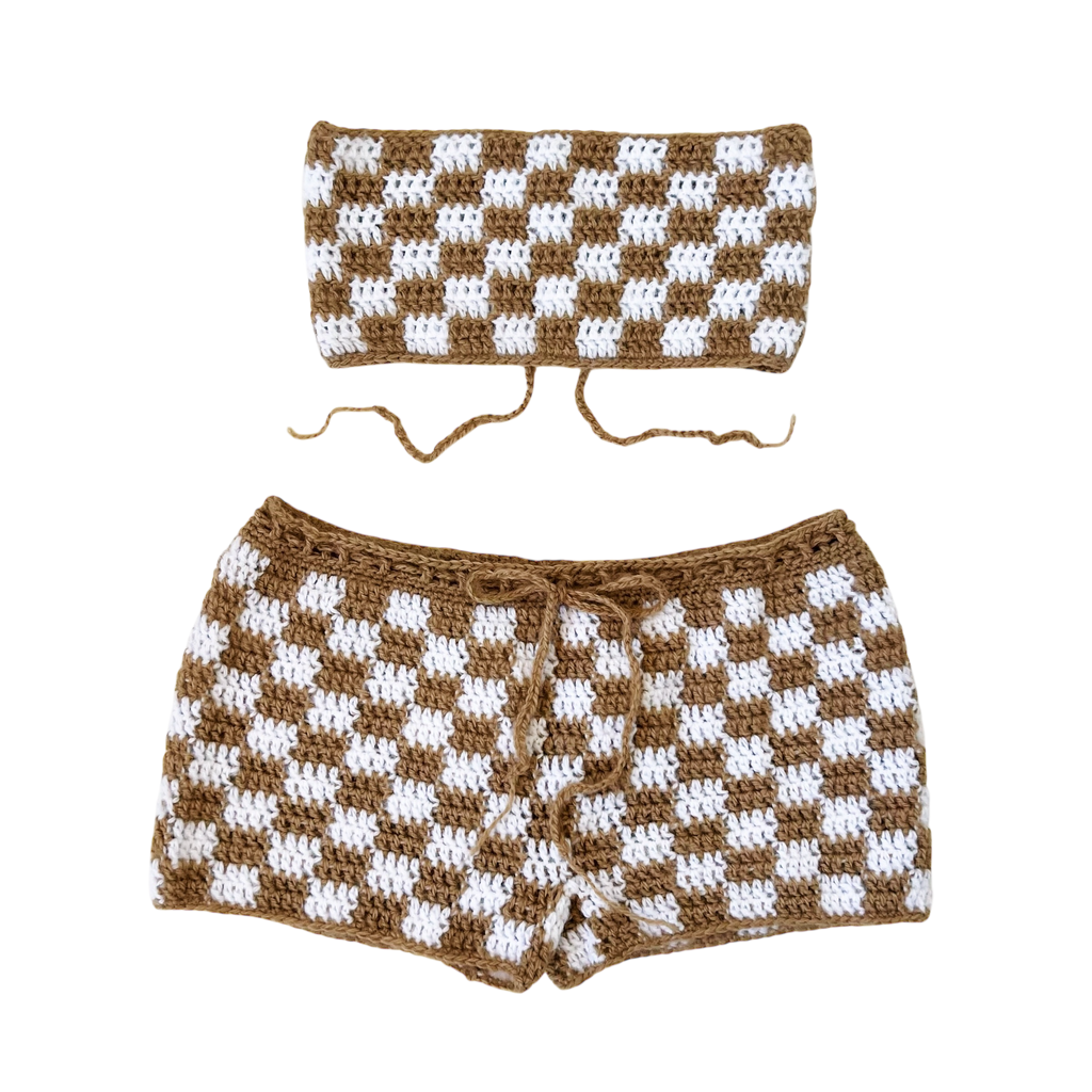 Checkered Latte Crochet Set (M)
