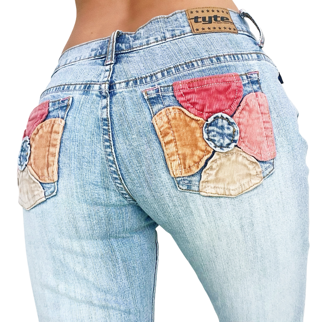 Early 2000s Flower Pocket Jeans (S)