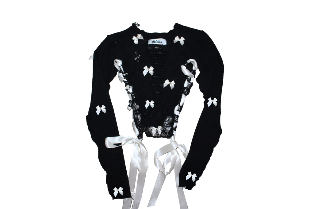 black à­?.˚â‚?milk  sweater