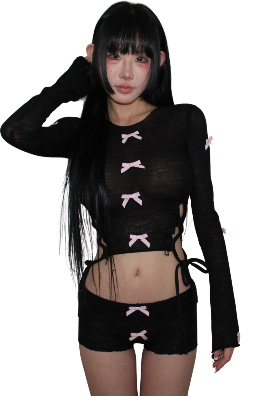 â‚?⊹₍ᐢᐢâ‚?á°?blk pink longsleeve 🎀