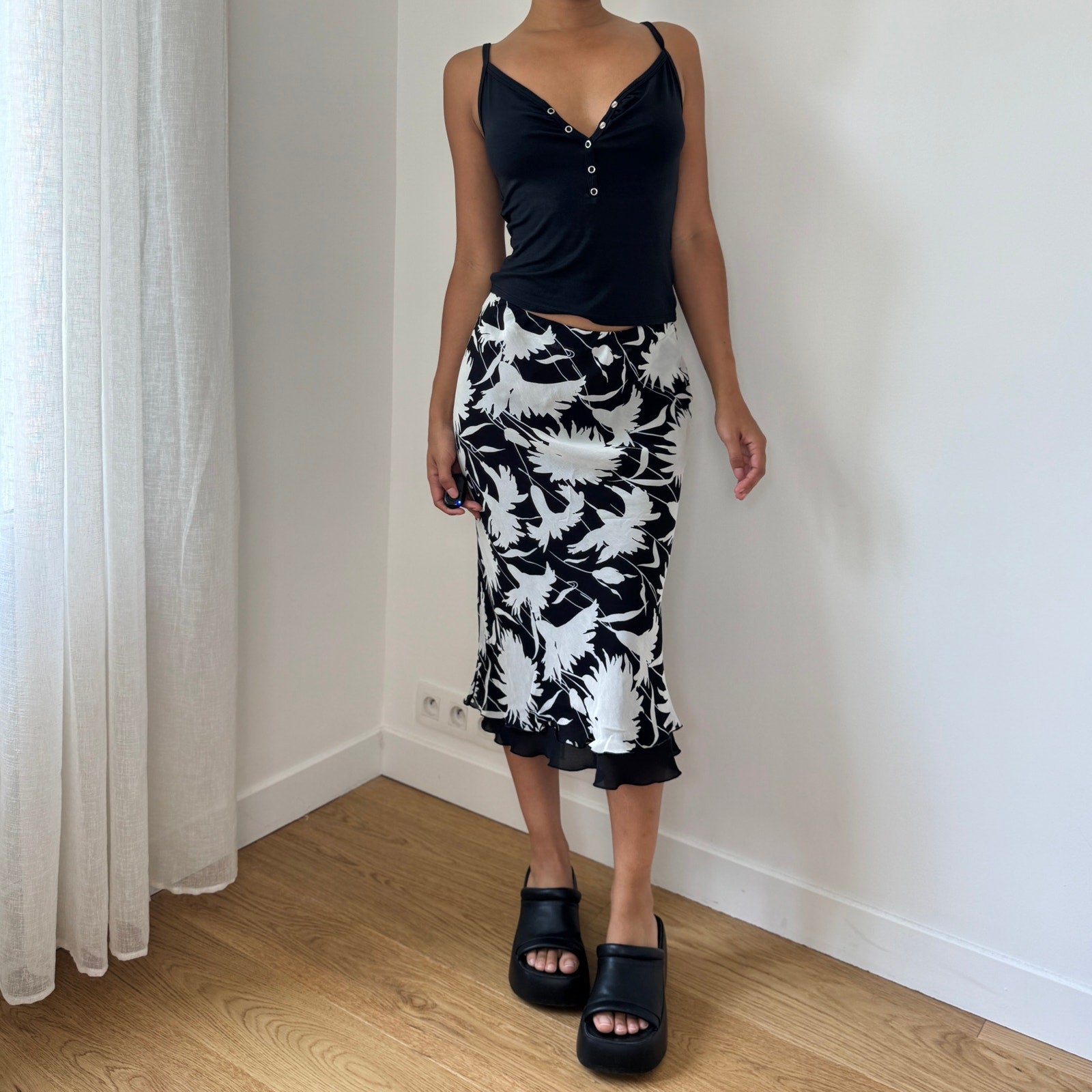 Vintage Italian Mesh Midi Skirt (XS/S)