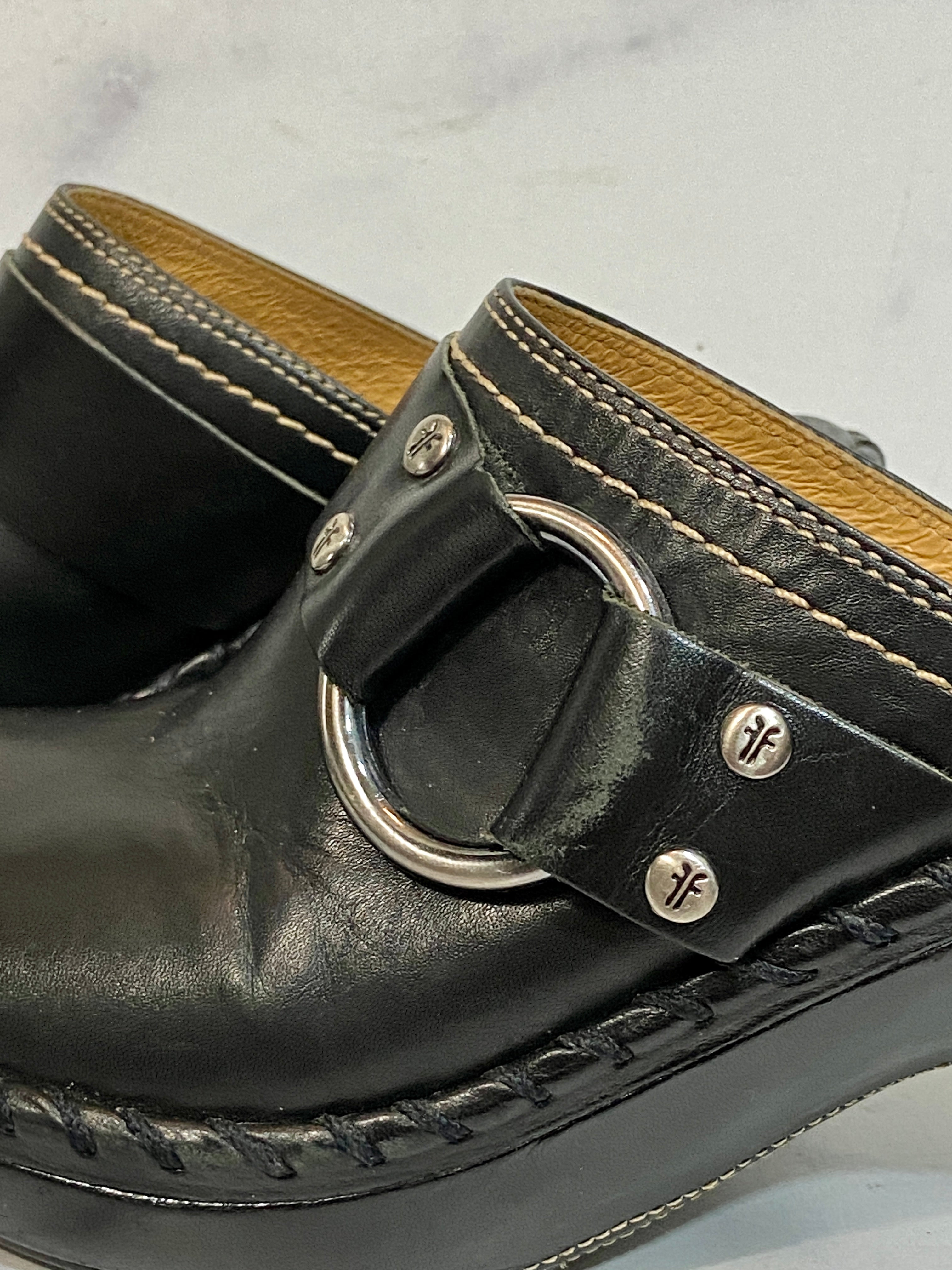 FRYE Black leather clogs (6.5)
