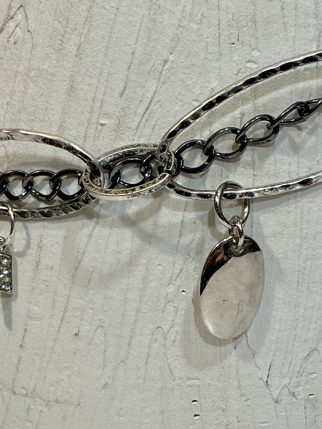 Layers metal chain belt