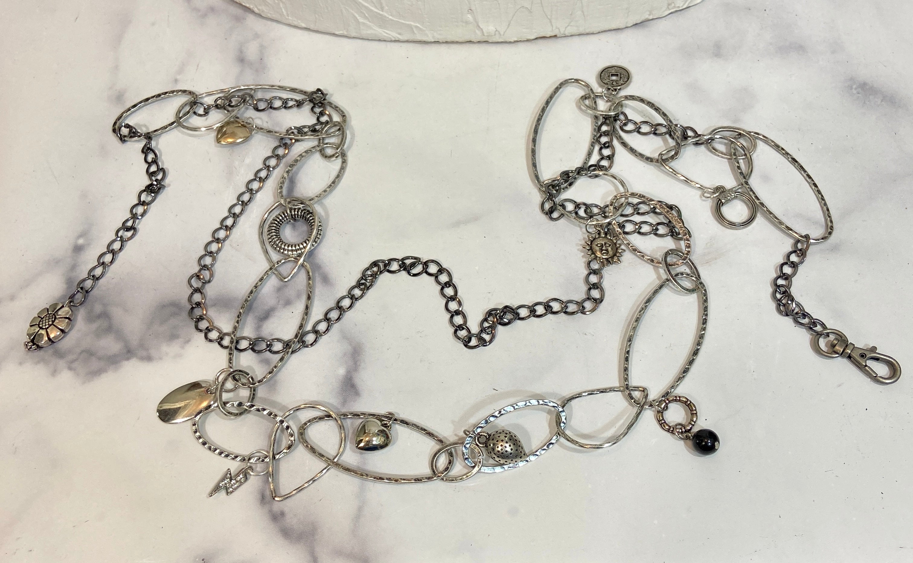 Layers metal chain belt