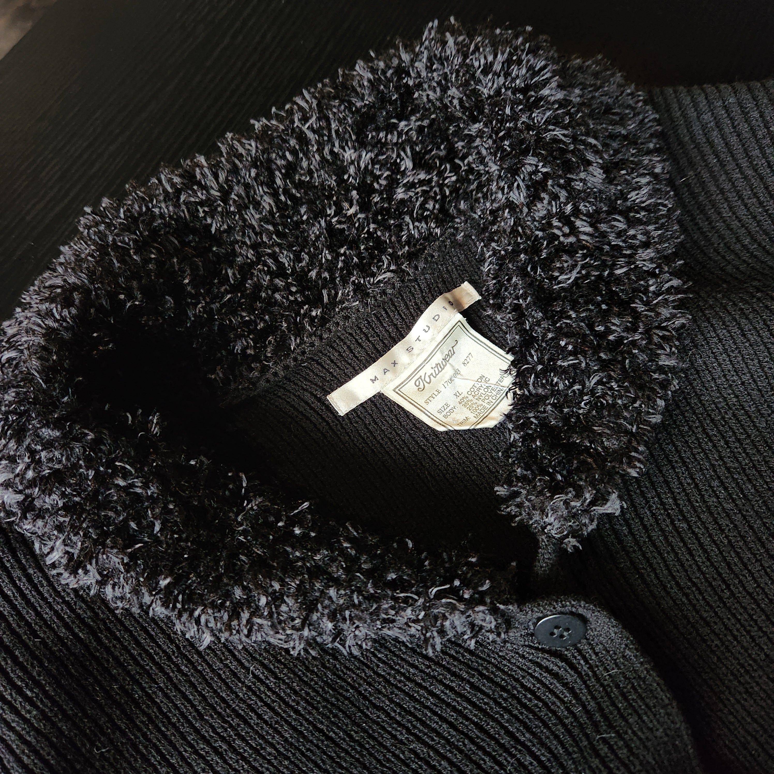 Cozy Black Knit Sweater (XL)